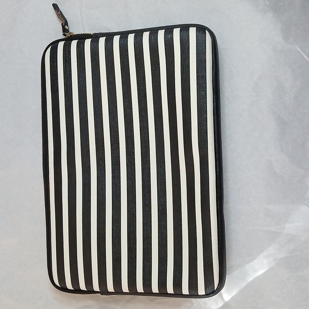 EUC Kate Spade Black And White Stripe 13"×9.5" Laptop Notebook Sleeve - Picture 3 of 9